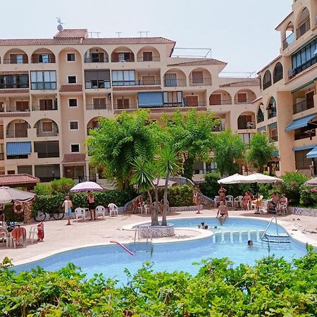 Grace Resident Studio Apartman Torre La Mata Zimmer foto