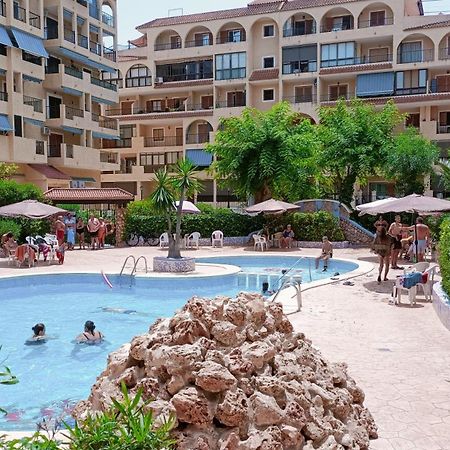 Grace Resident Studio Apartman Torre La Mata Exterior foto