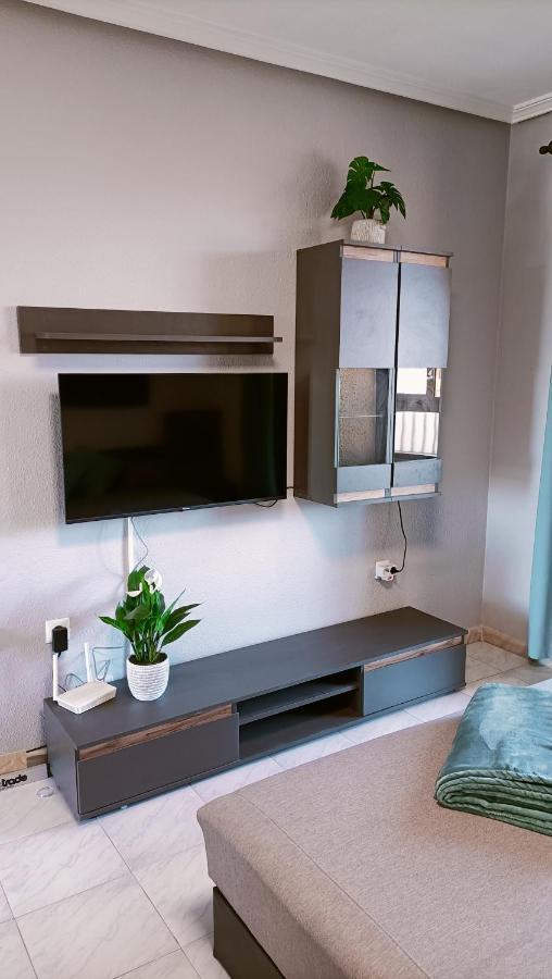 Grace Resident Studio Apartman Torre La Mata Exterior foto