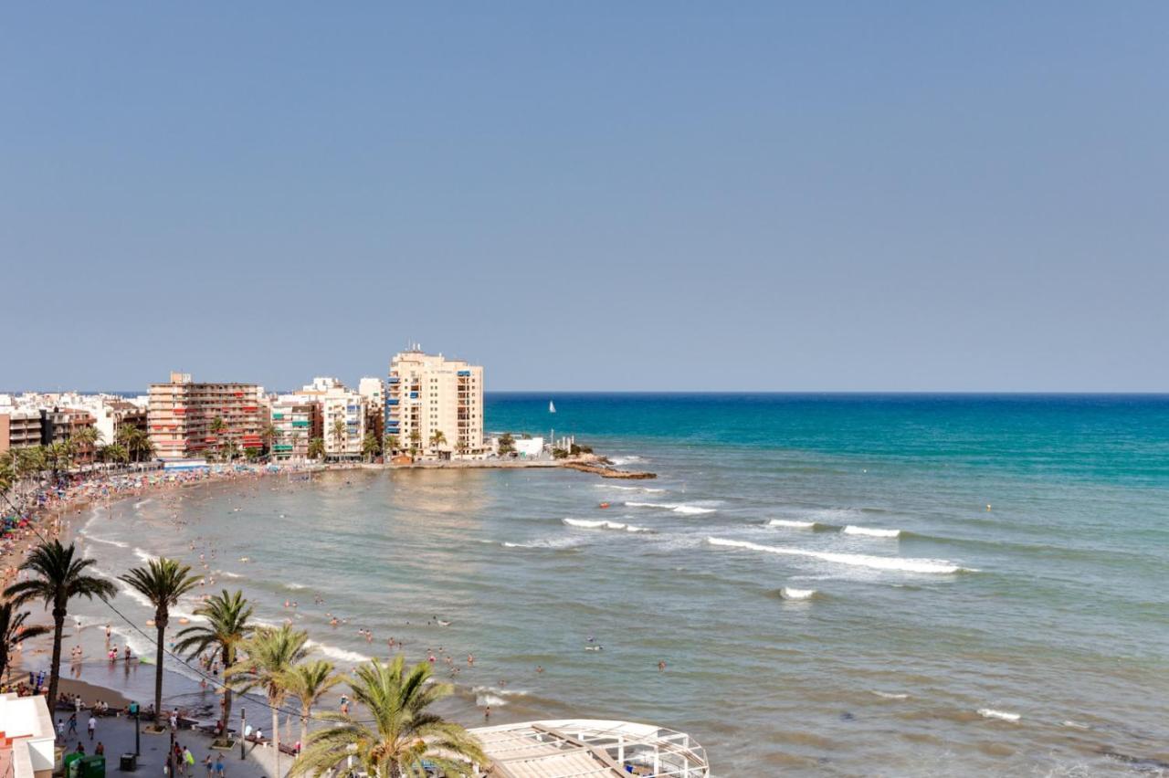 Grace Resident Studio Apartman Torre La Mata Exterior foto